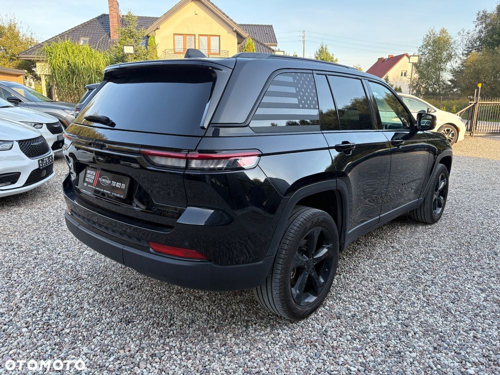 Jeep Grand Cherokee - 4