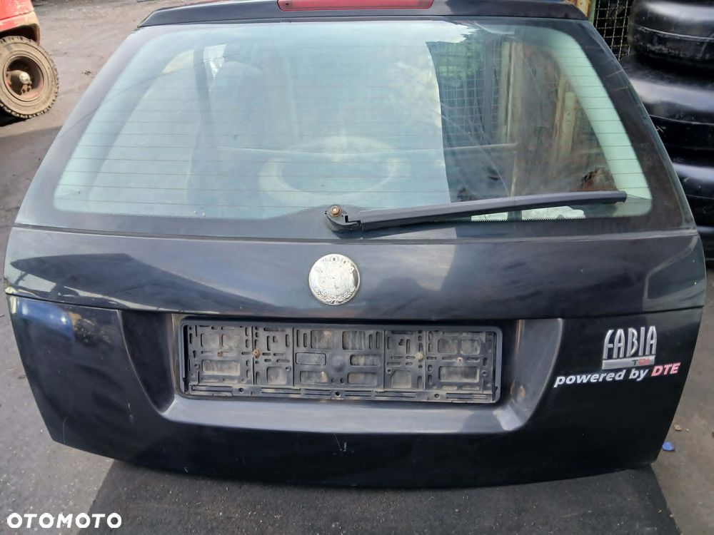 Skoda Fabia I kombi klapa bagażnika kod lakieru 9910 - 1