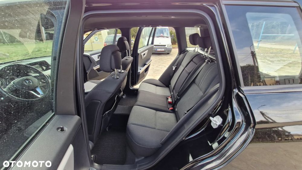 Mercedes-Benz GLK 200 CDI (BlueEFFICIENCY) - 12