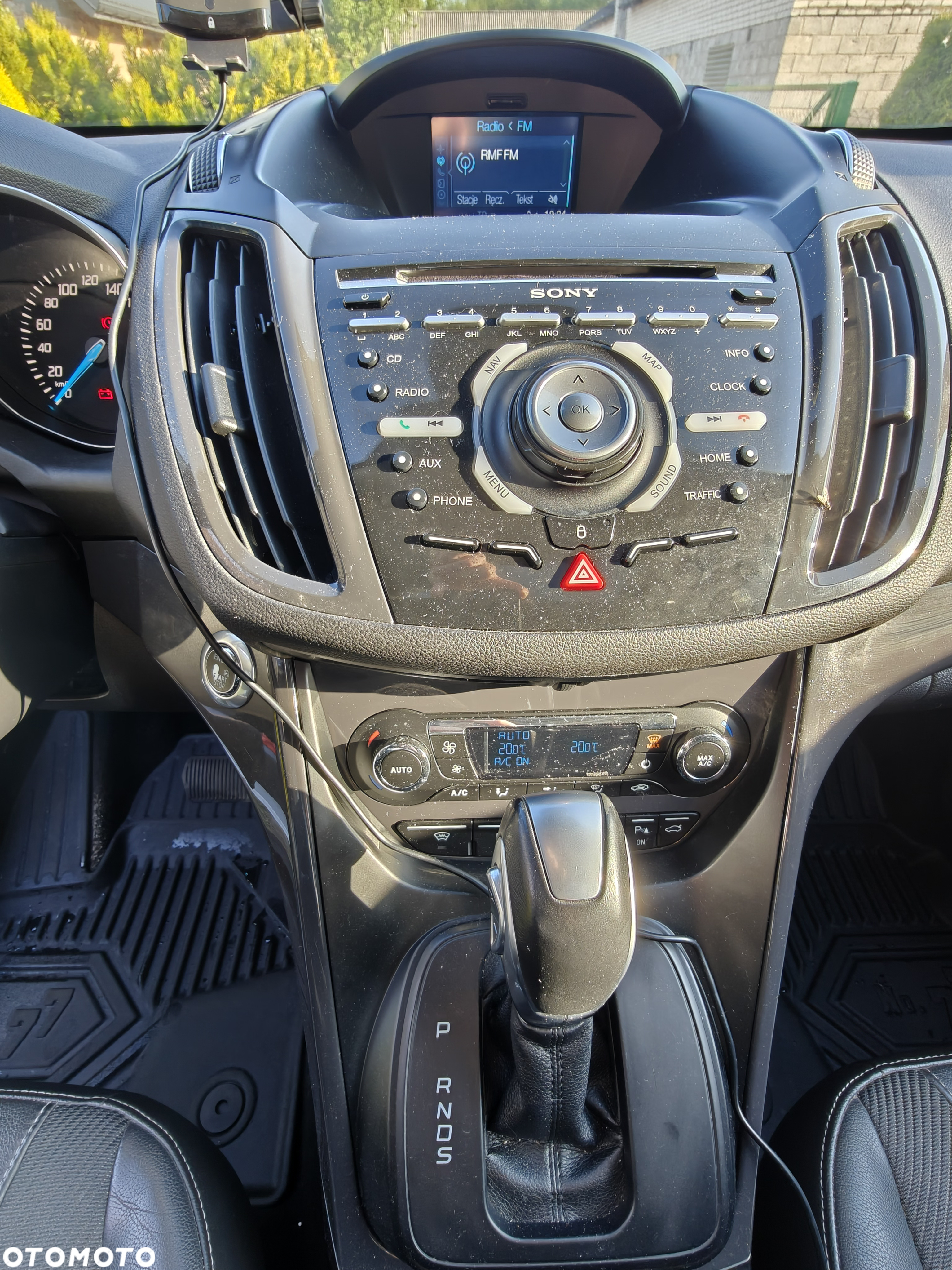Ford Kuga 2.0 TDCi 4x4 Titanium - 9