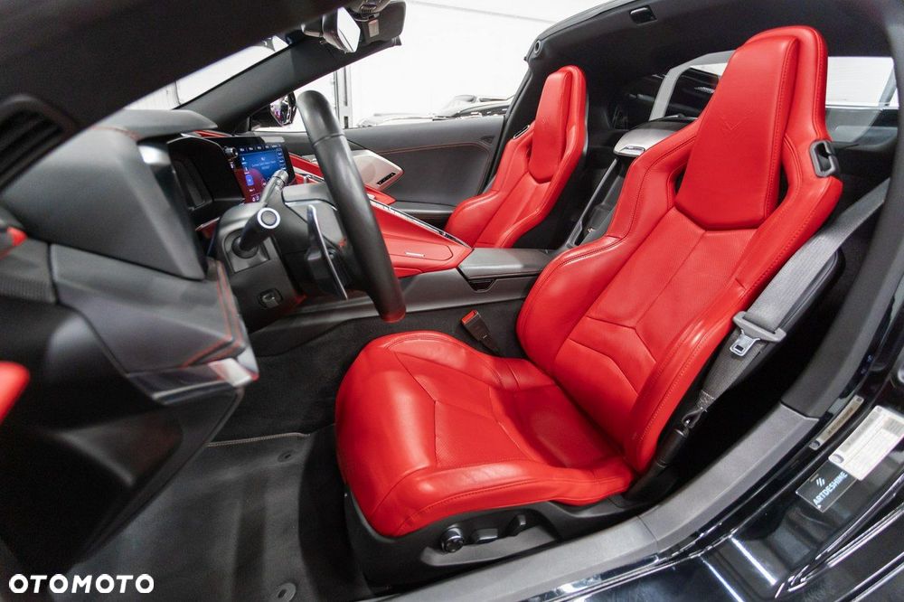 Chevrolet Corvette - 20