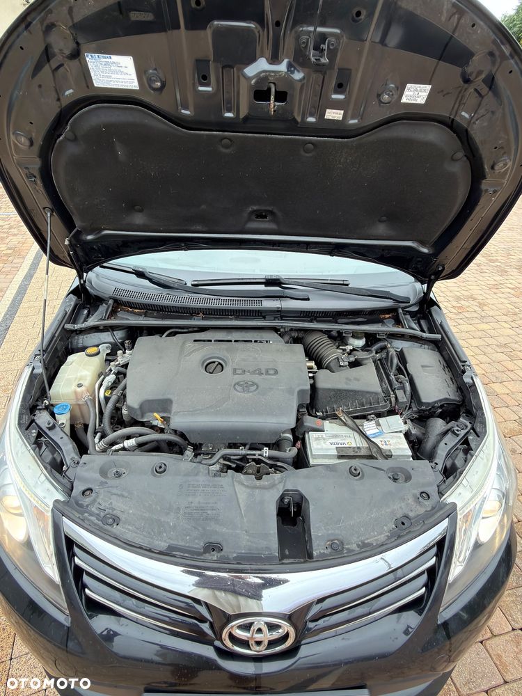 Toyota Avensis 2.0 D-4D Premium - 10
