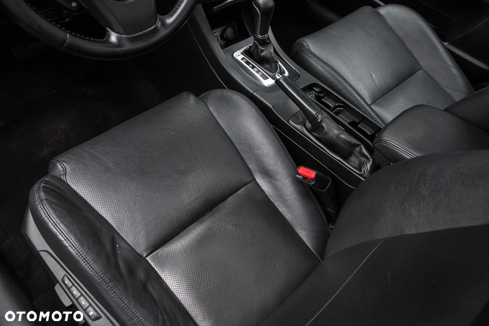 Suzuki Kizashi 2.4 Sport 4WD CVT - 17