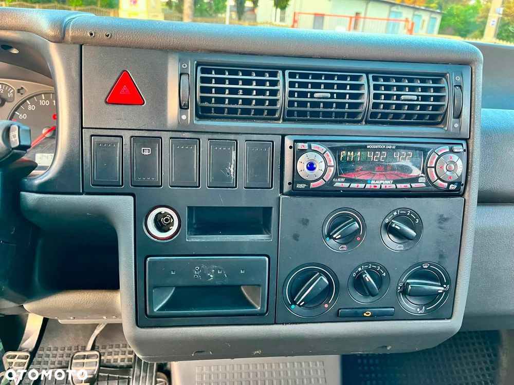 Volkswagen Transporter - 13