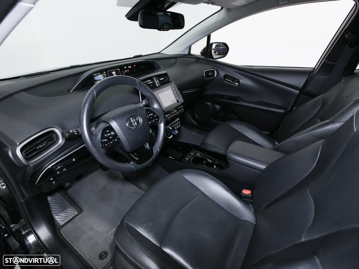 Toyota Prius 1.8 Plug-In Luxury - 7