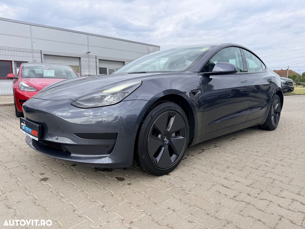 Tesla Model 3 - 2