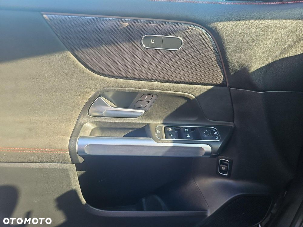 Mercedes-Benz GLB AMG 35 4-Matic - 27