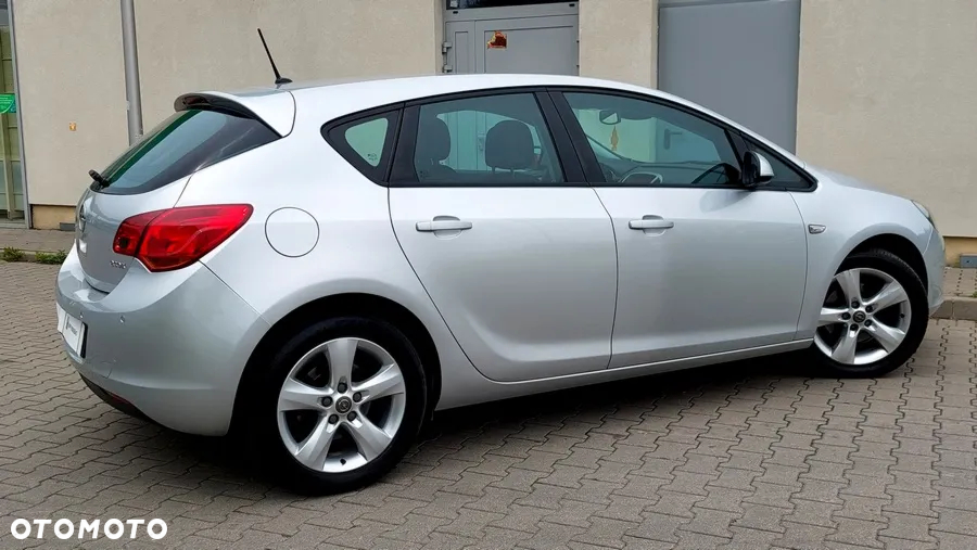 Opel Astra 1.7 CDTI DPF ecoFLEX Start/Stop 99g 150 Jahre - 10