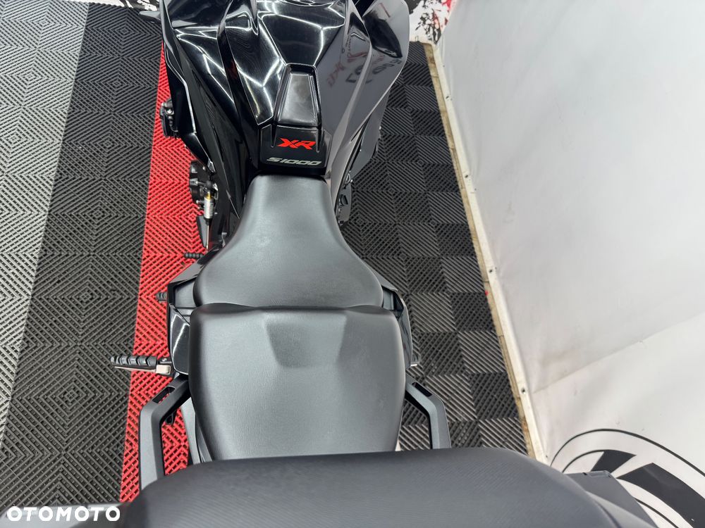 BMW XR - 21