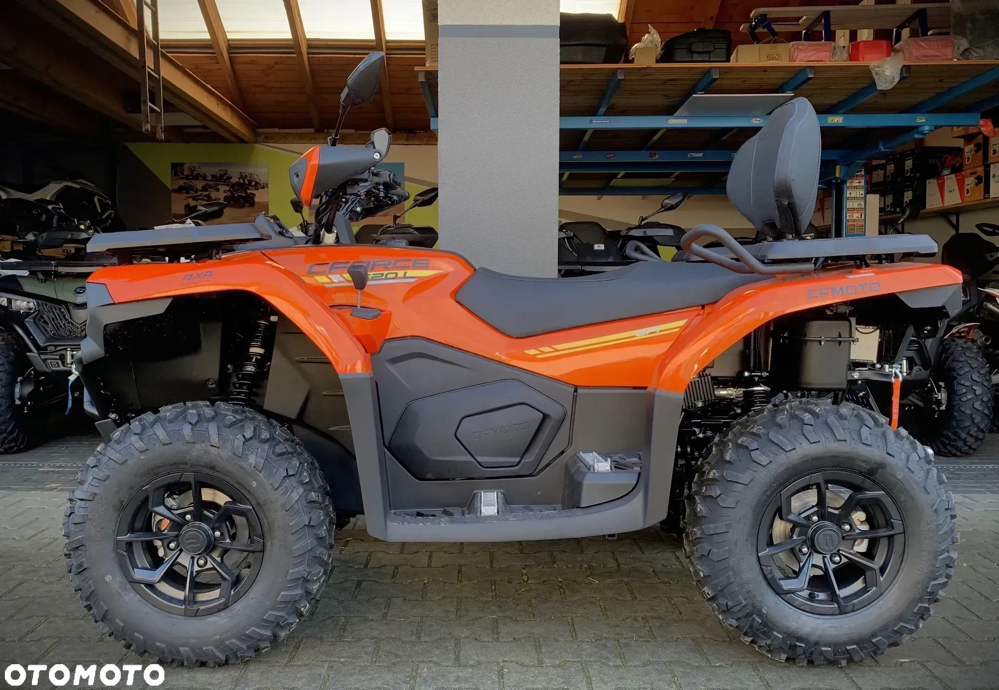 CFMoto CForce - 11