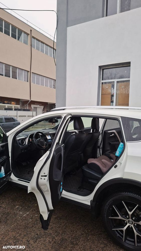 Toyota RAV4 2.5 4x4 Hybrid Edition S+ - 7