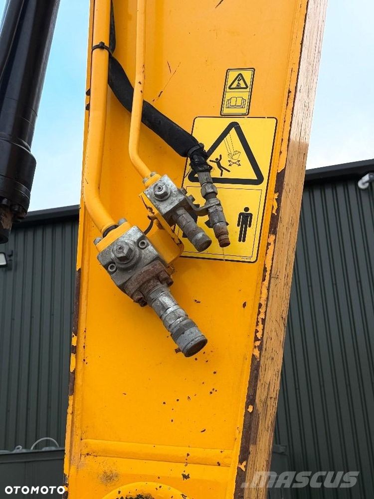 JCB JS 220 X LC - 8