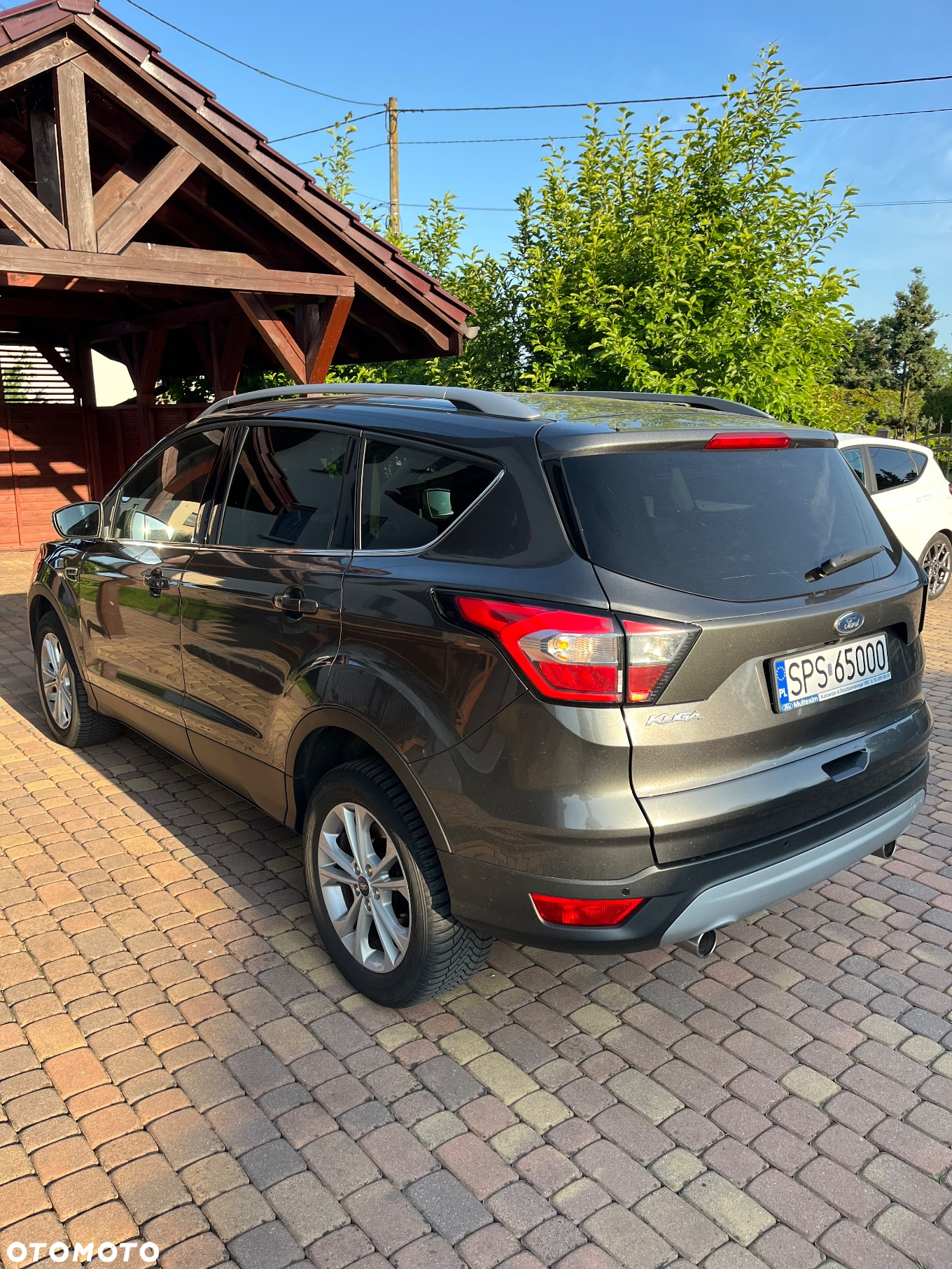 Ford Kuga 1.5 EcoBoost FWD Titanium ASS GPF - 4