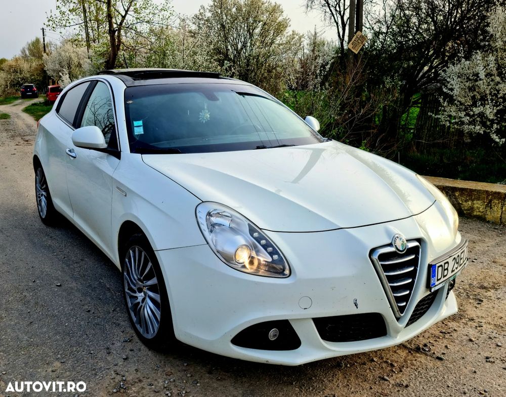 Alfa Romeo Giulietta 2.0 JTDM 16V - 5
