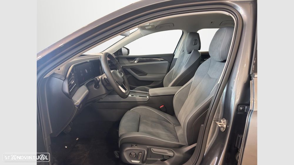 VW Passat Variant 1.5 TSI eHybrid Business DSG - 12