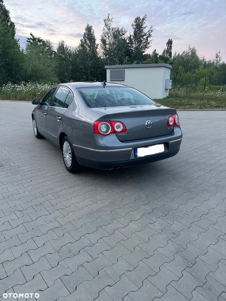 Volkswagen Passat - 8