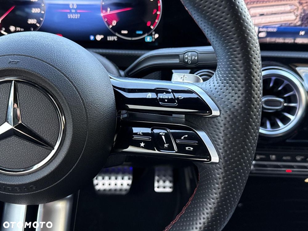 Mercedes-Benz CLA - 21