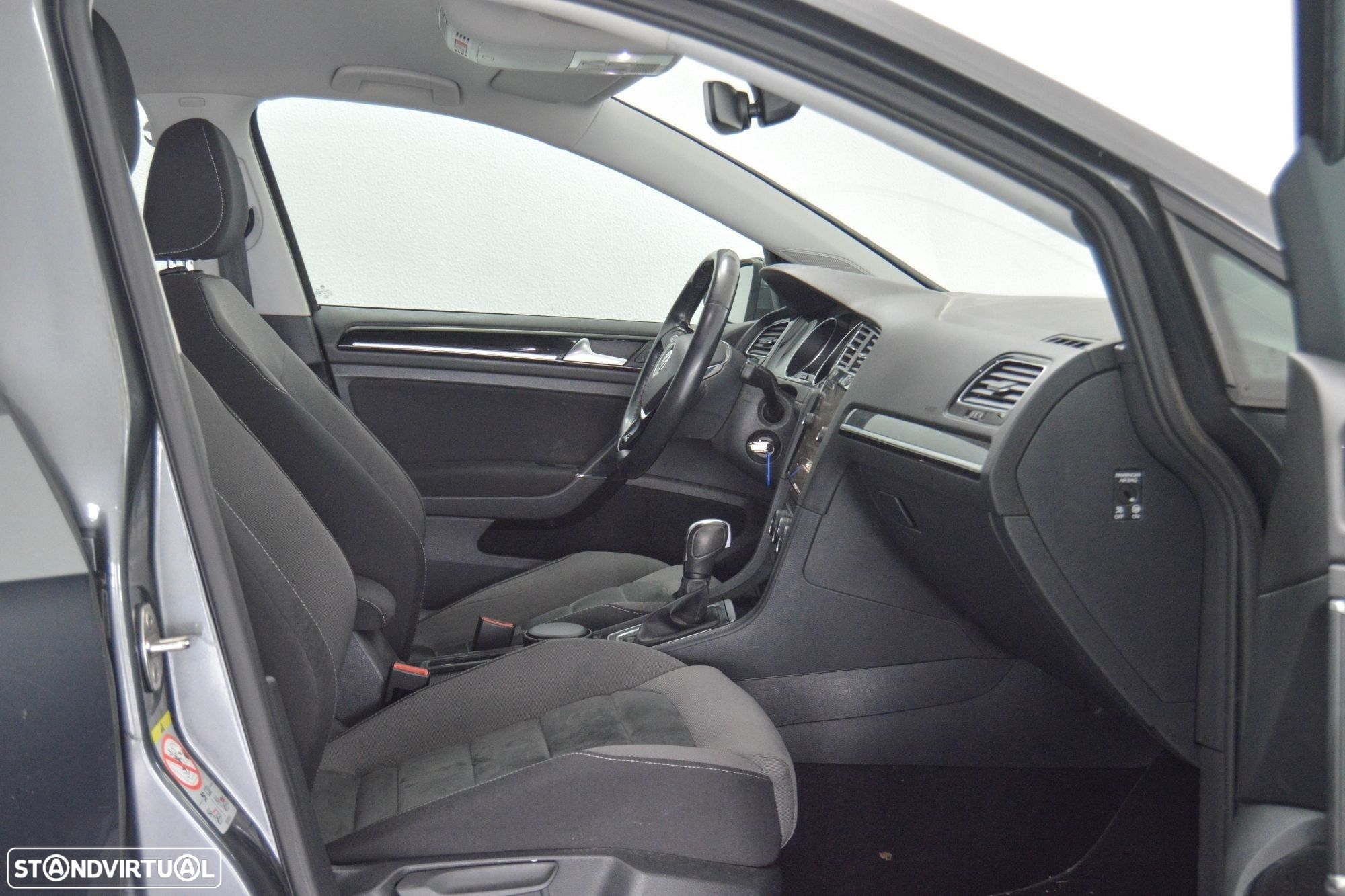 VW Golf Variant 2.0 TDi Highline DSG - 25