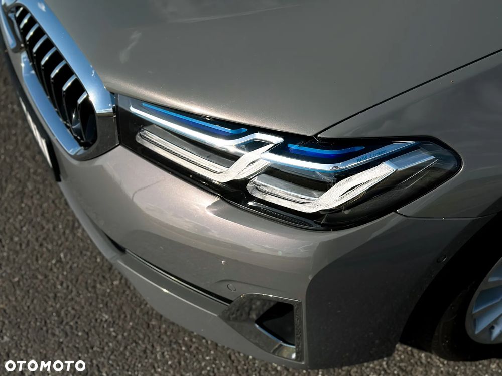 BMW Seria 5 530i xDrive mHEV Luxury Line - 20