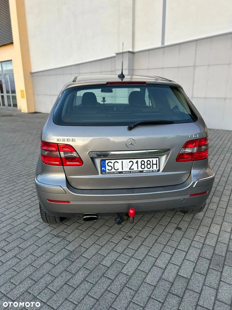 Mercedes-Benz Klasa B 200 CDI - 13