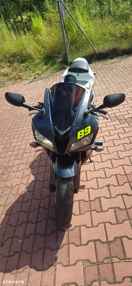 Honda CBR - 4
