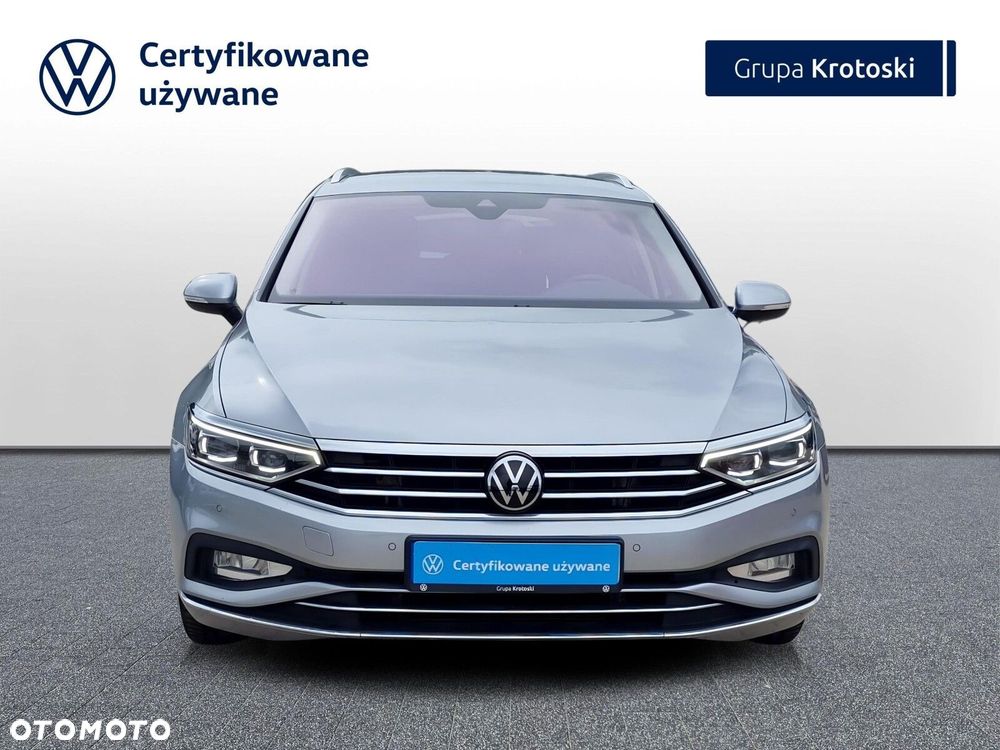 Volkswagen Passat - 11