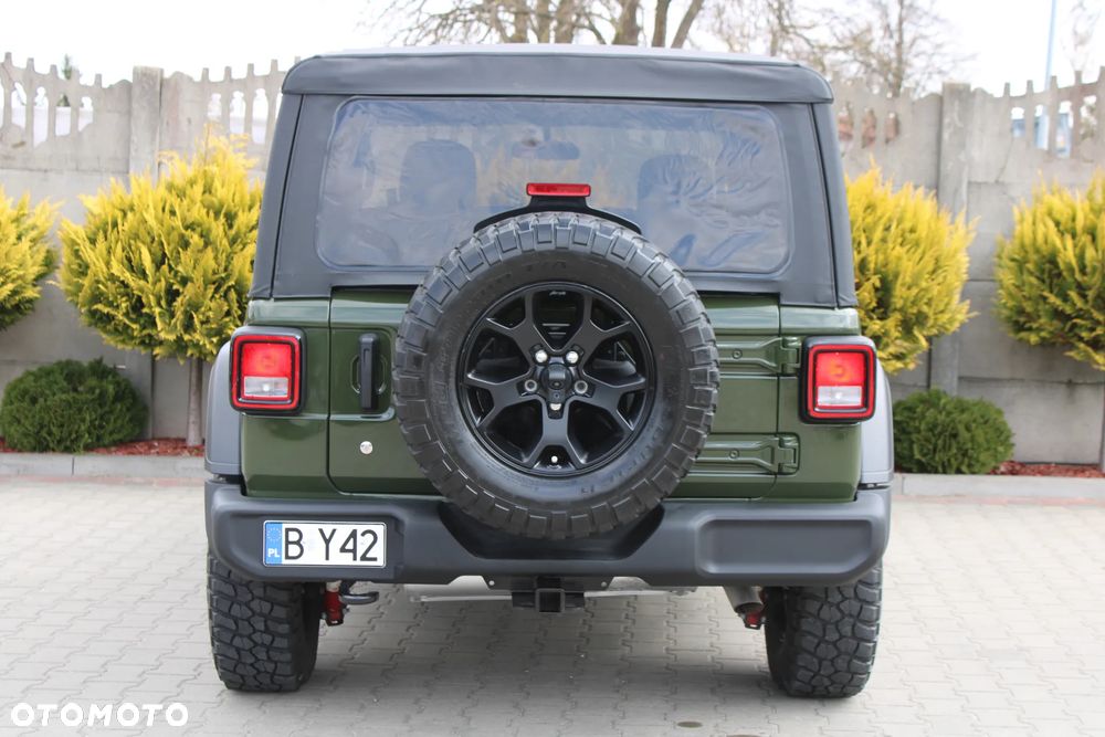 Jeep Wrangler Unlimited 3.6 Automatik X - 8