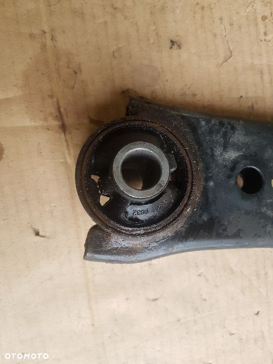 Subaru Forester 3 SH wahacz zawieszenia prawy przód - 2