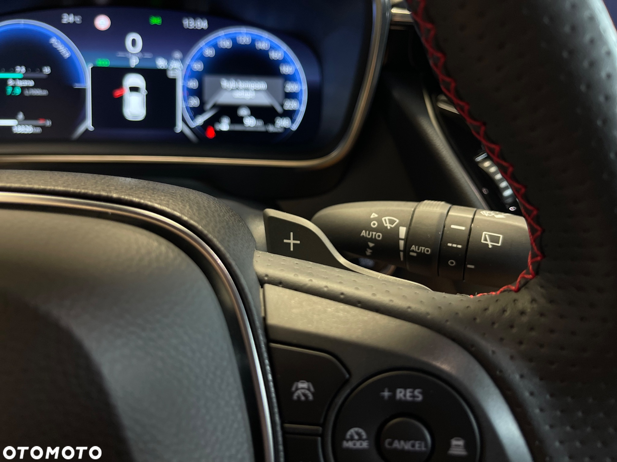 Toyota Corolla 2.0 Hybrid GR Sport Dynamic - 25