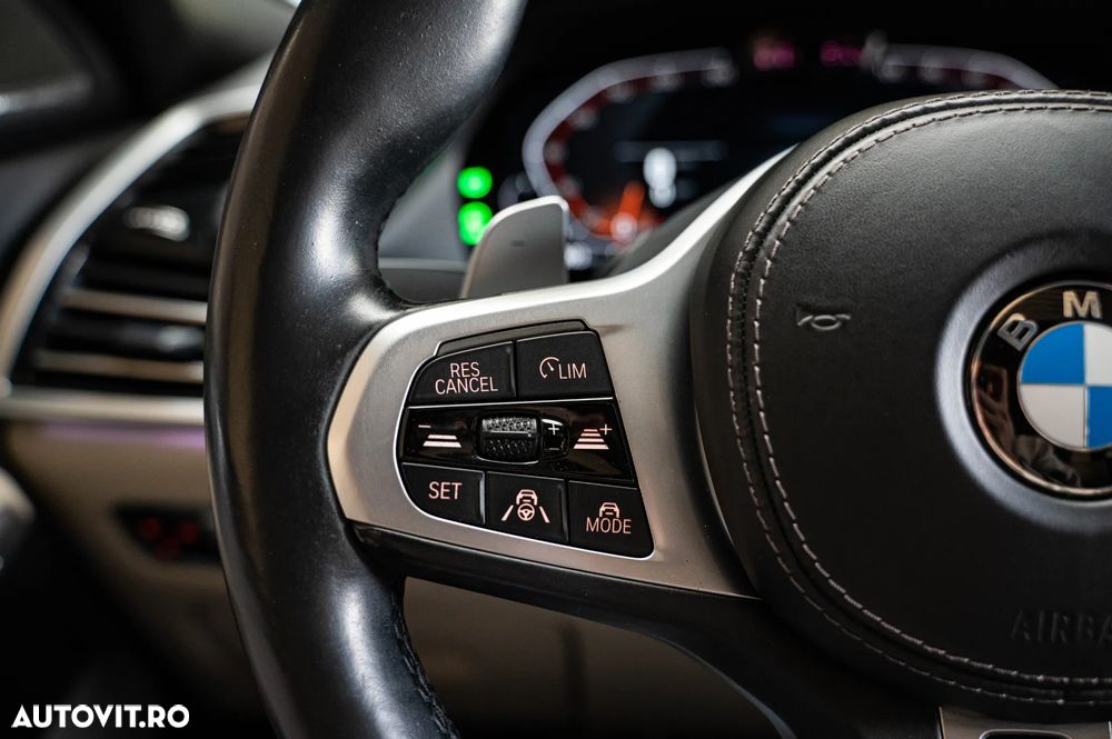 BMW X6 xDrive30d - 23