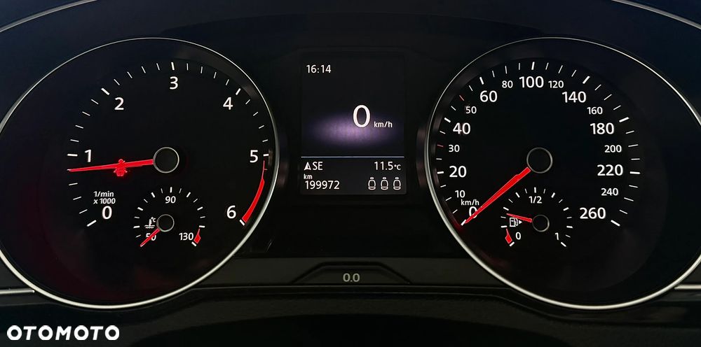 Volkswagen Passat 2.0 TDI BMT Comfortline - 16