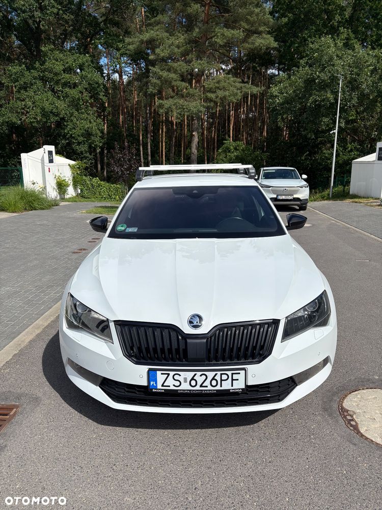 Skoda Superb 2.0 TDI 4x4 Sportline DSG - 2