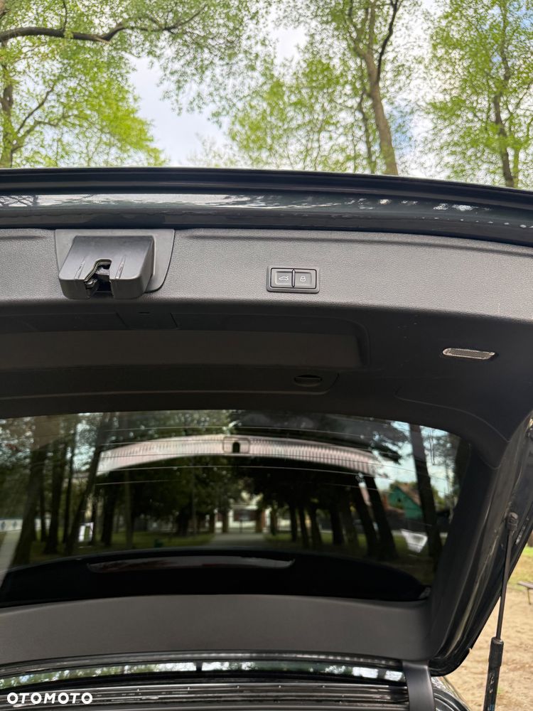 Audi A4 Avant 2.0 TDI Sport S tronic - 19