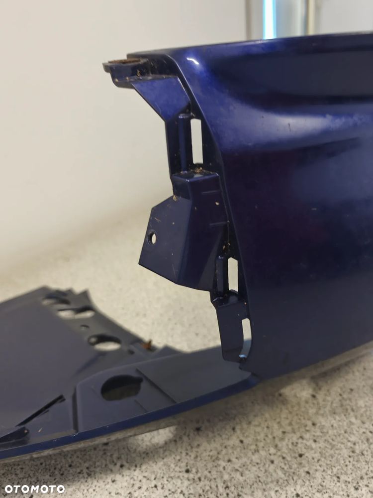 Owiewka, osłona, bok, boczek, zadupek ogon, łącznik zadupka Suzuki Burgman 125 - 17