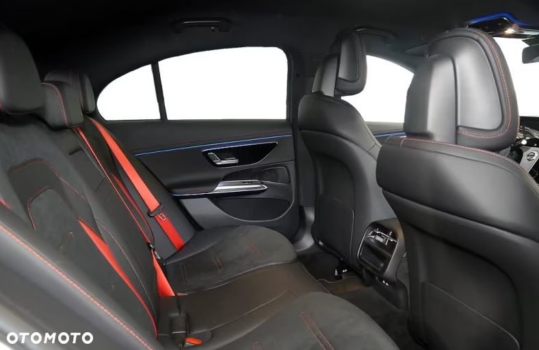 Mercedes-Benz Klasa E AMG 53 4Matic+ AMG SPEEDSHIFT TCT 9G - 6