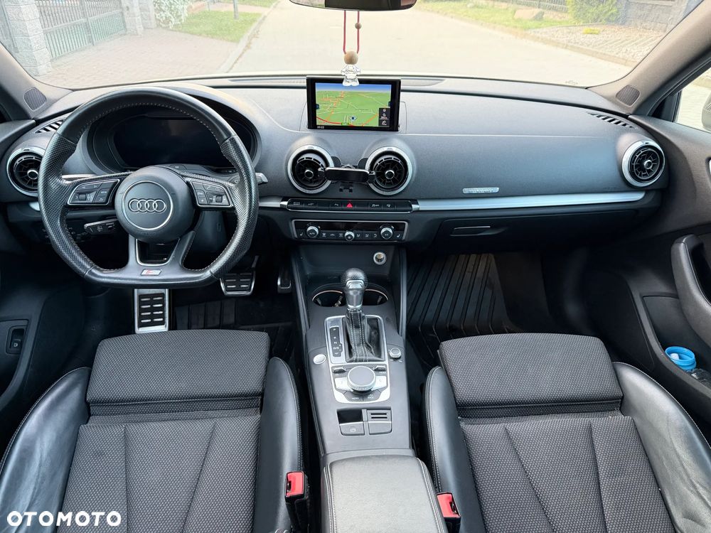 Audi A3 Sportback 1.4 TFSI e-tron S line Sportpaket - 4