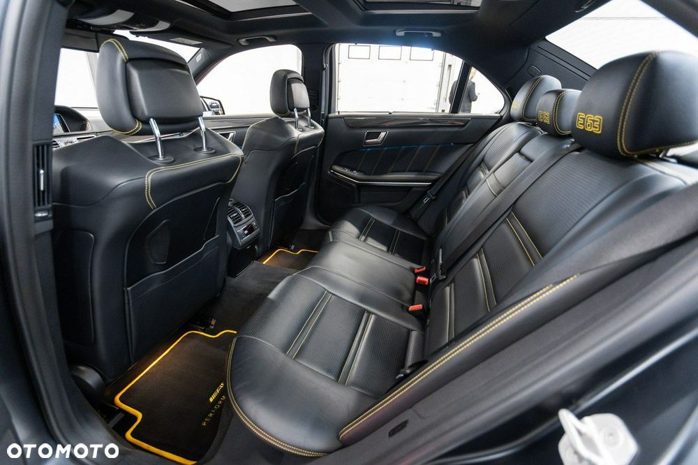 Mercedes-Benz Klasa E 63 AMG S 4Matic AMG Speedshift MCT - 31