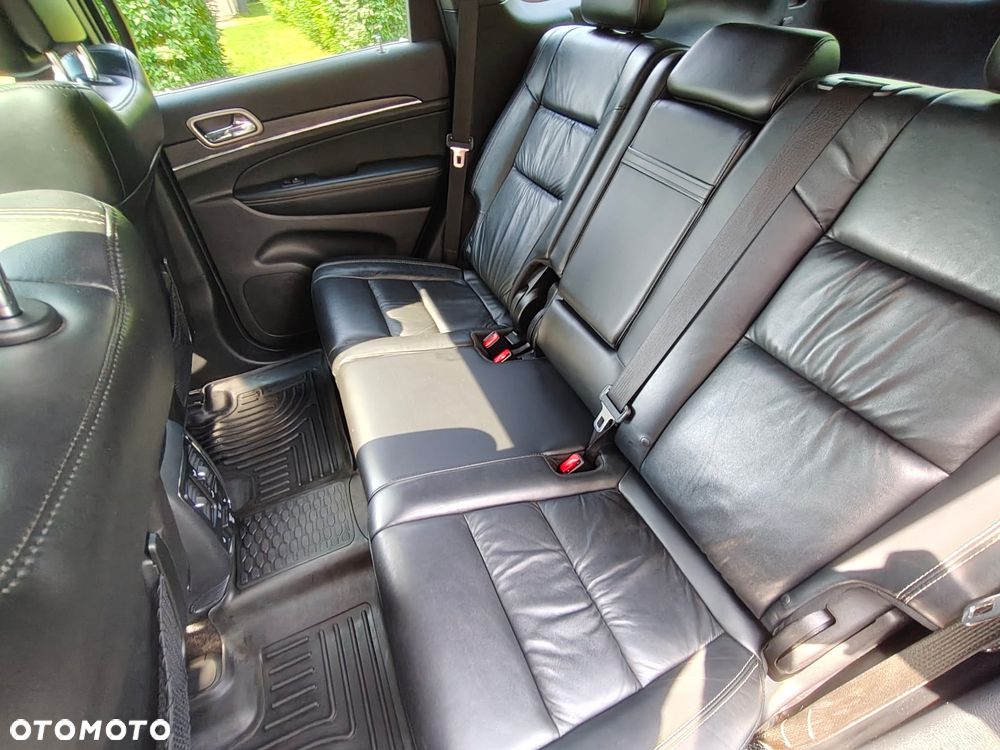 Jeep Grand Cherokee - 17