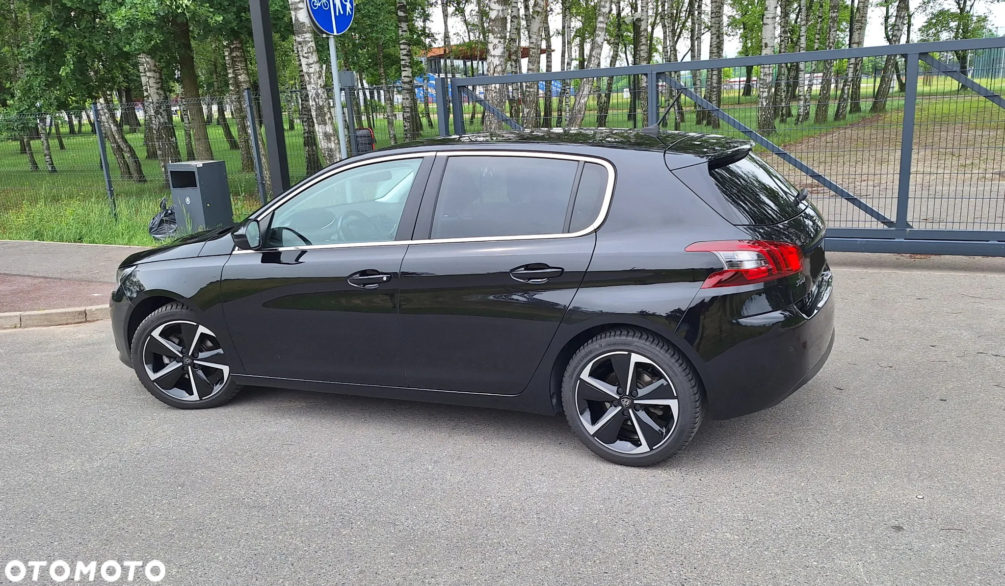 Peugeot 308 - 8