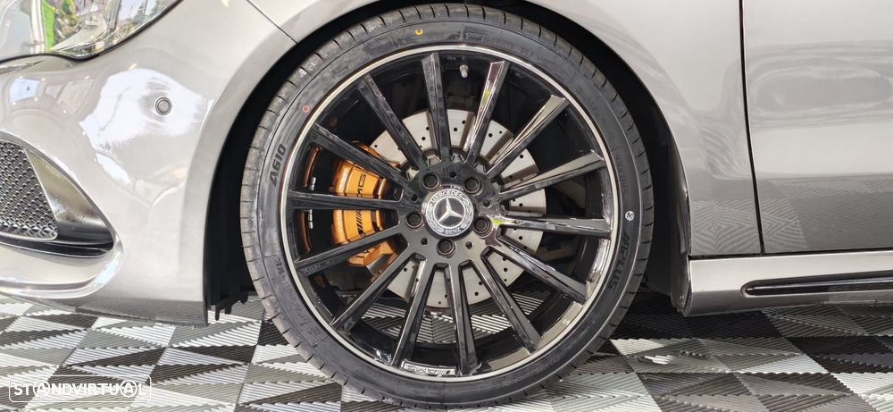 Mercedes-Benz CLA 220 d 4Matic 7G-DCT AMG Line - 17