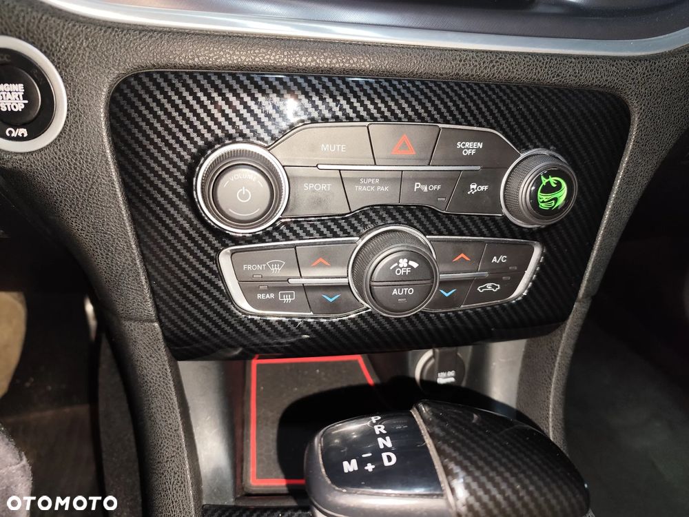 Dodge Charger 5.7 R/T - 26