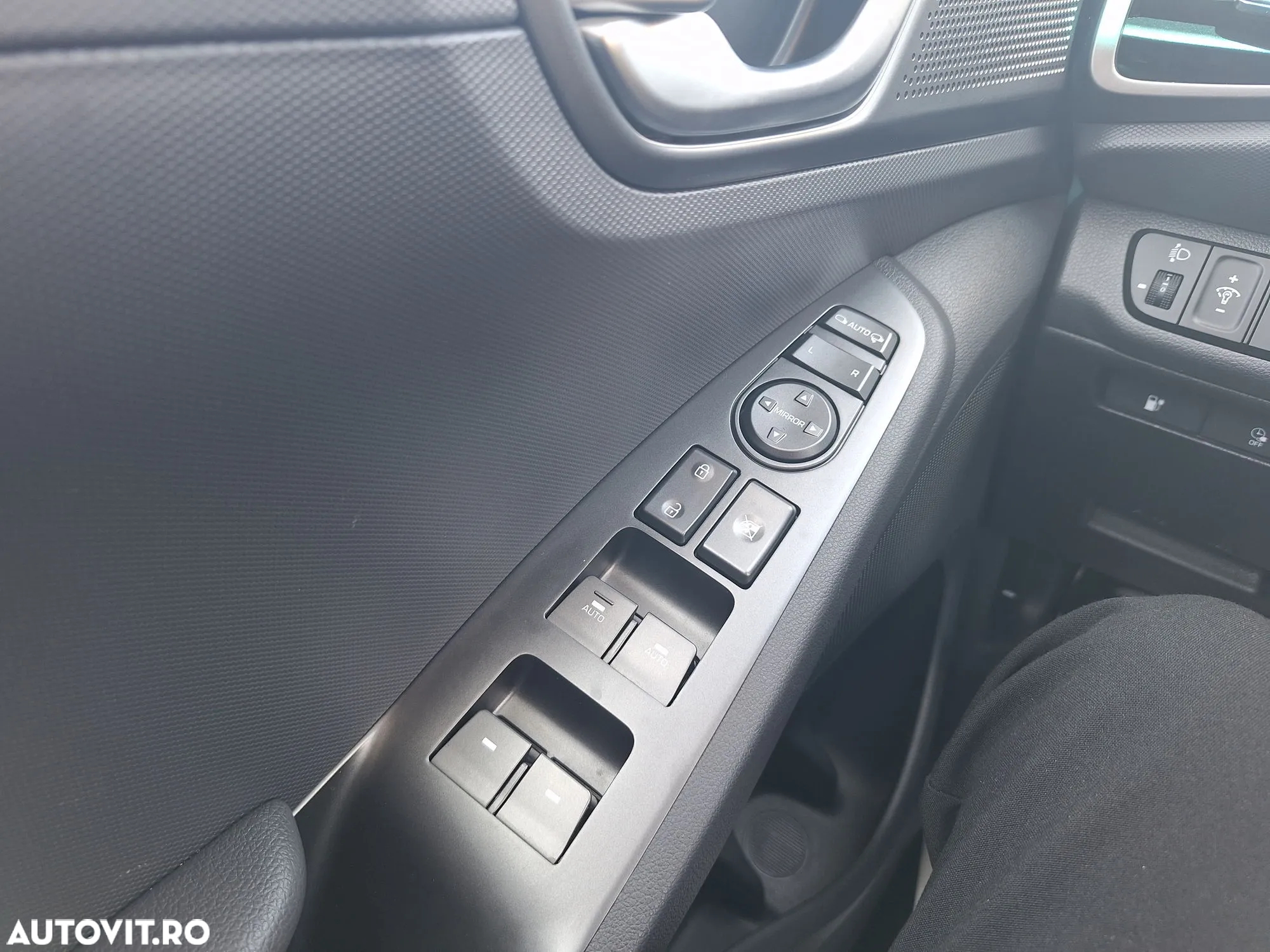 Hyundai IONIQ Electric 136CP Exclusive - 23