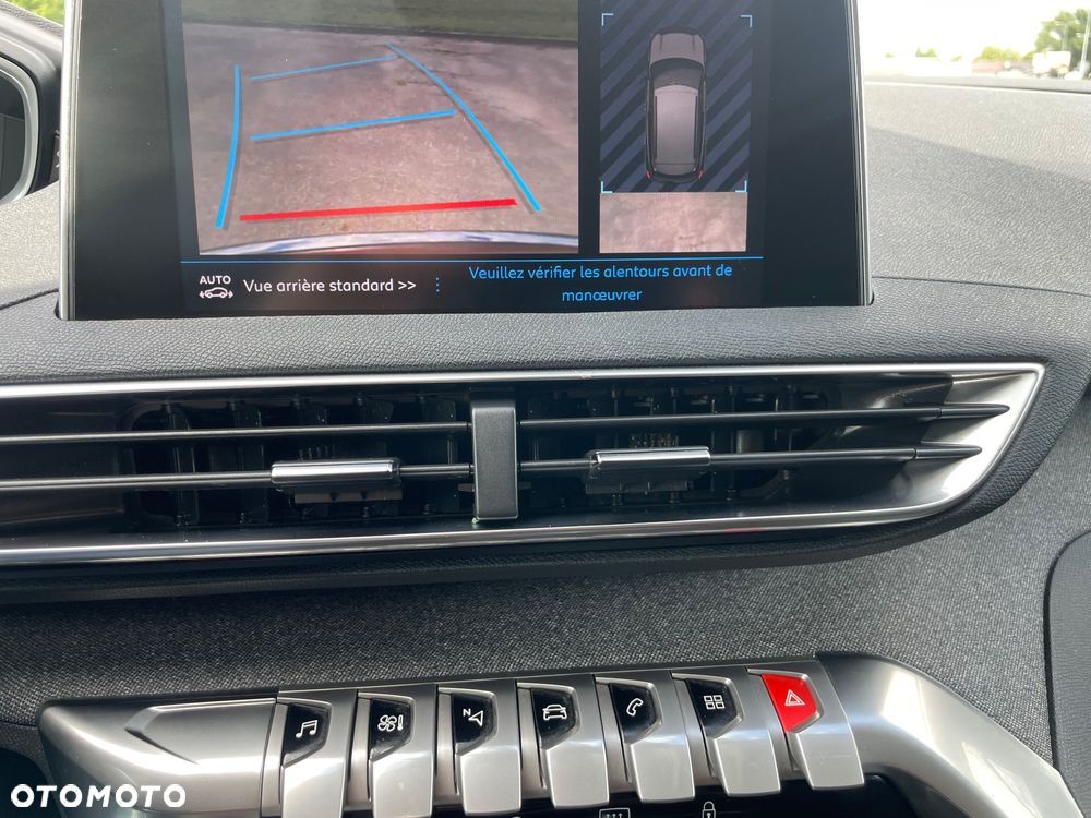 Peugeot 3008 PureTech 130 Stop & Start GPF Allure Business-Paket - 23