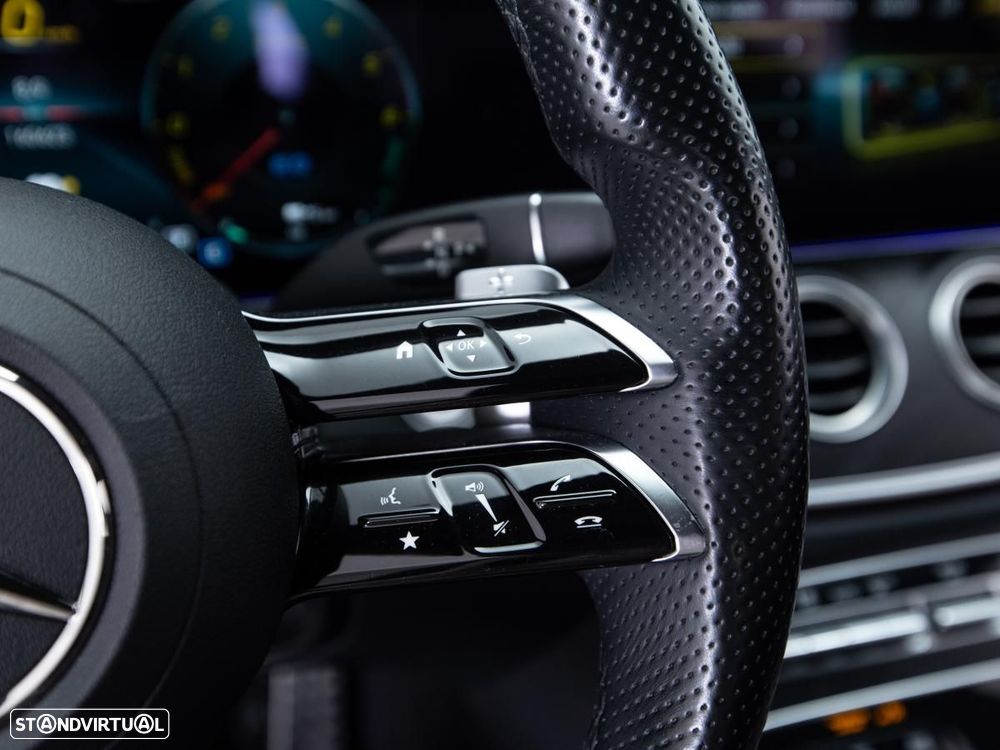 Mercedes-Benz E 300 de 4Matic 9G-TRONIC AMG Line - 21