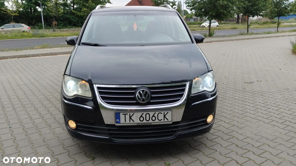 Volkswagen Touran 2.0 TDI DPF Trendline DSG - 5