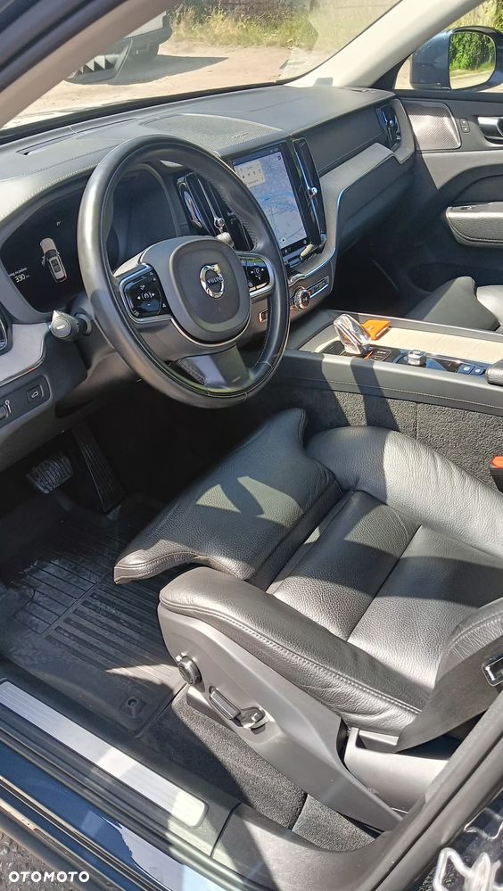 Volvo XC 60 B4 B Essential - 5