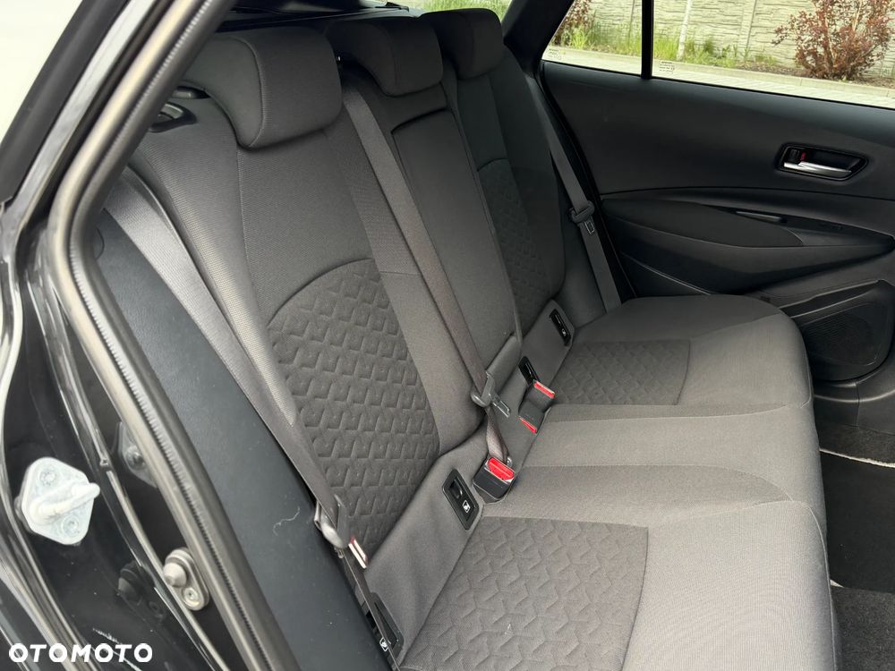 Toyota Corolla 1.8 Hybrid Comfort - 19