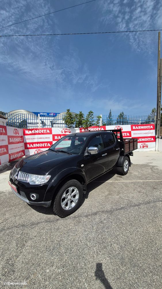 Mitsubishi L200 Pick Up 4x4 Inform Cabine Dupla - 2