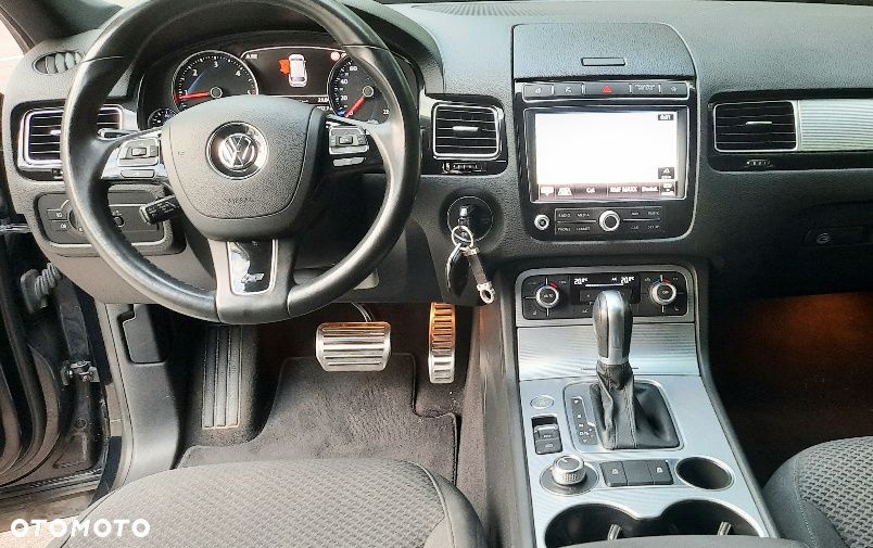 Volkswagen Touareg 3.0 V6 TDI BMT Business Line - 12