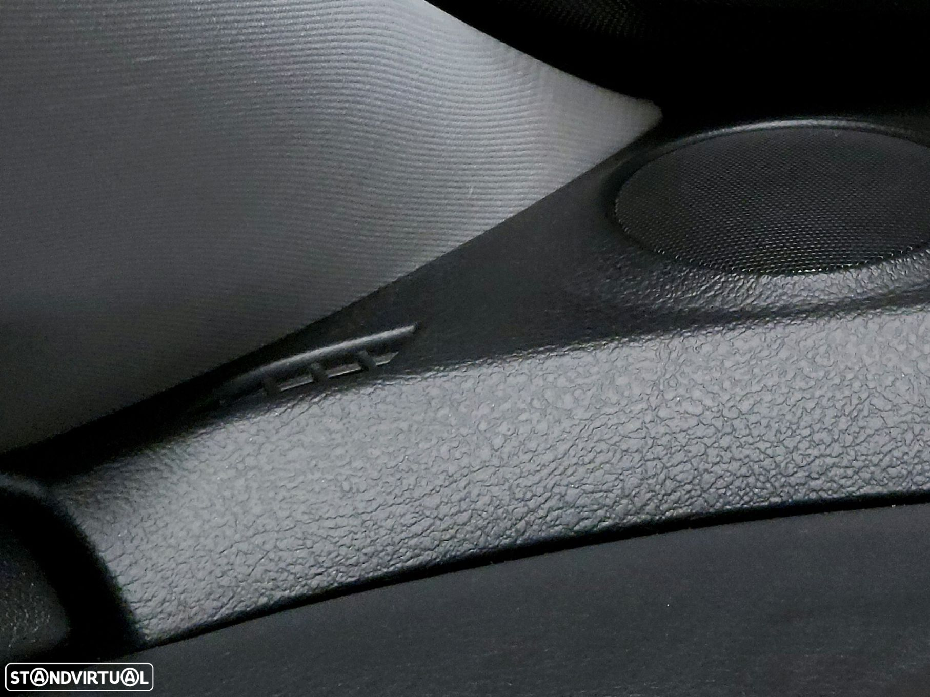 Peugeot 407 - 25